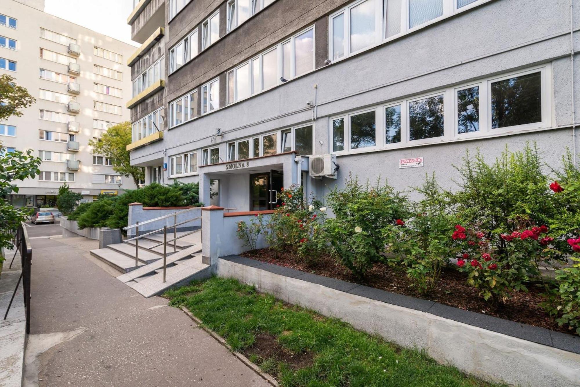 Smolna 8 - Warm With Balcony By Renters Butas Warsaw