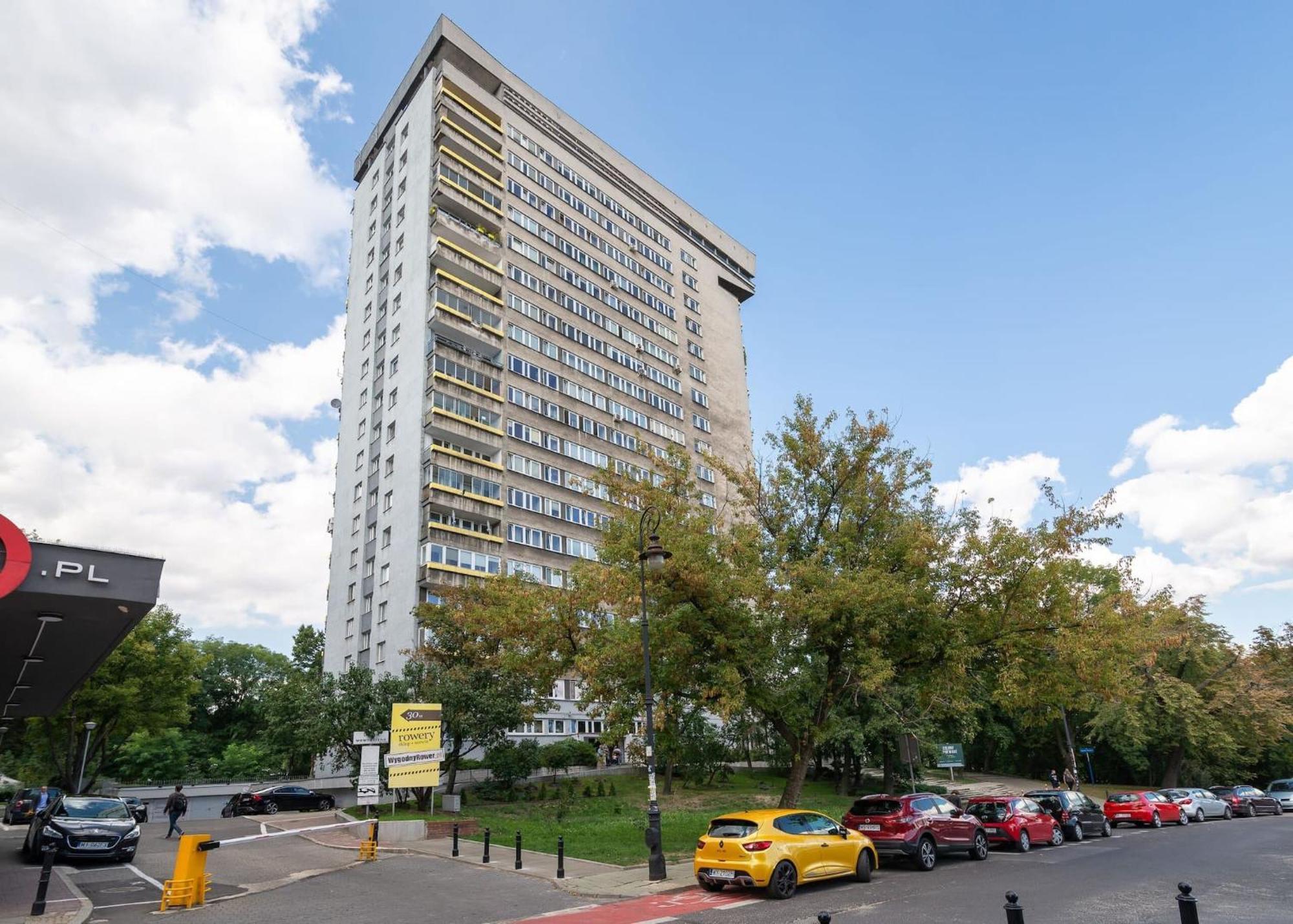 Smolna 8 - Warm With Balcony By Renters Butas